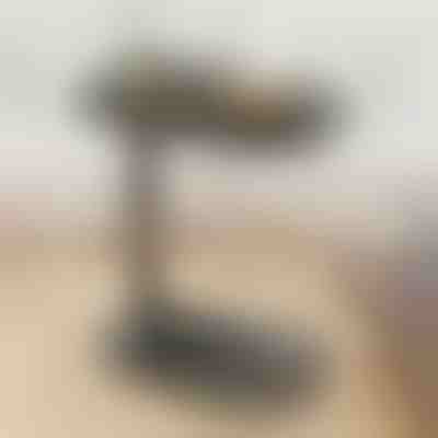 Преносима странична маса за диван или спалня | DESKICA